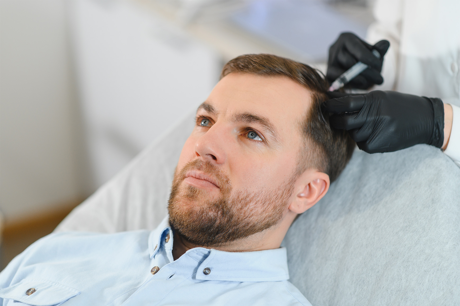 Injektionsbehandlung im Rahmen der PRP-Behandlung bei Vital of Hair